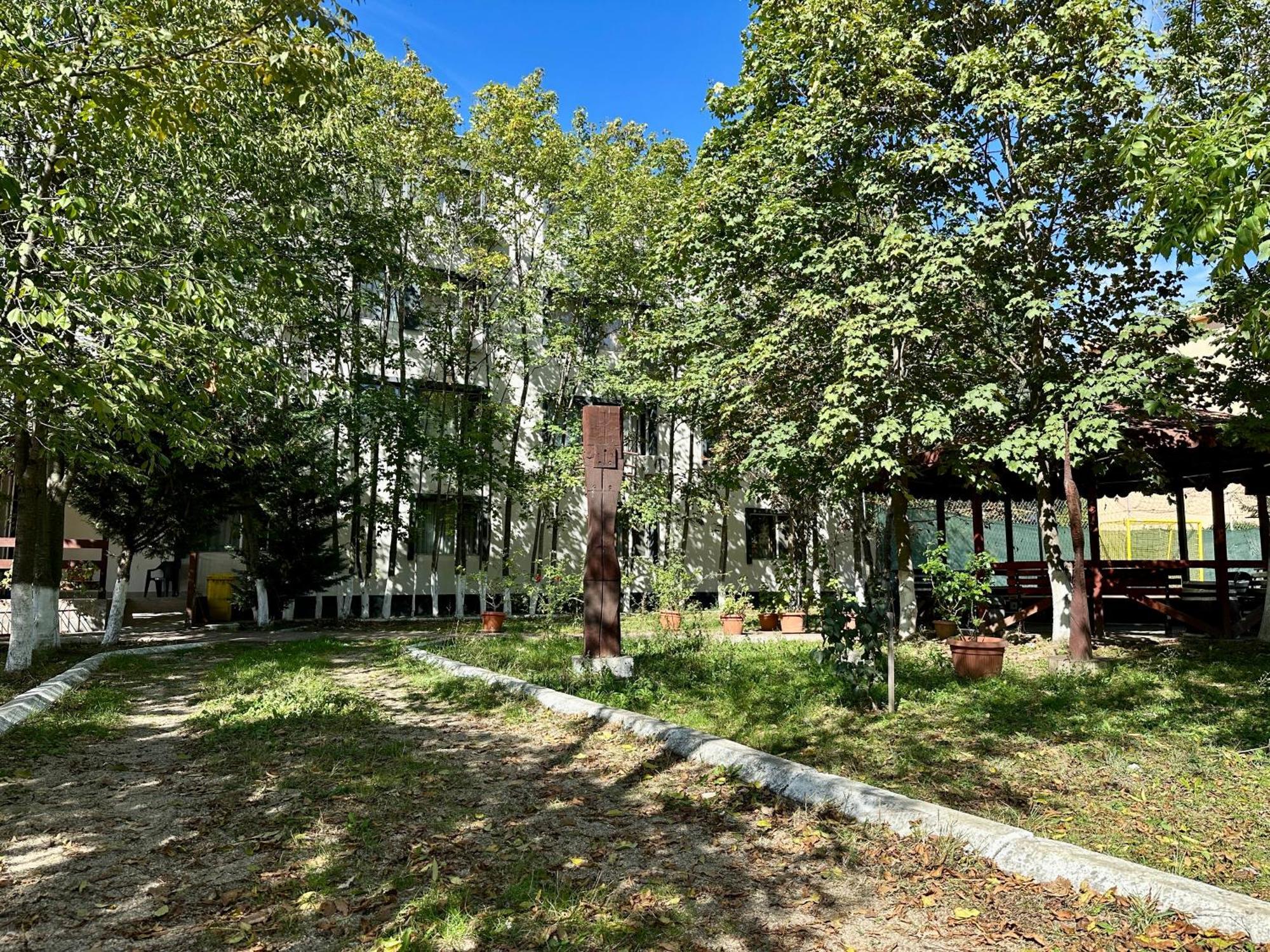 Hostel Horia Plopeni Zewnętrze zdjęcie