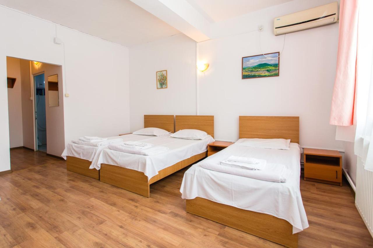 Hostel Horia Plopeni Zewnętrze zdjęcie