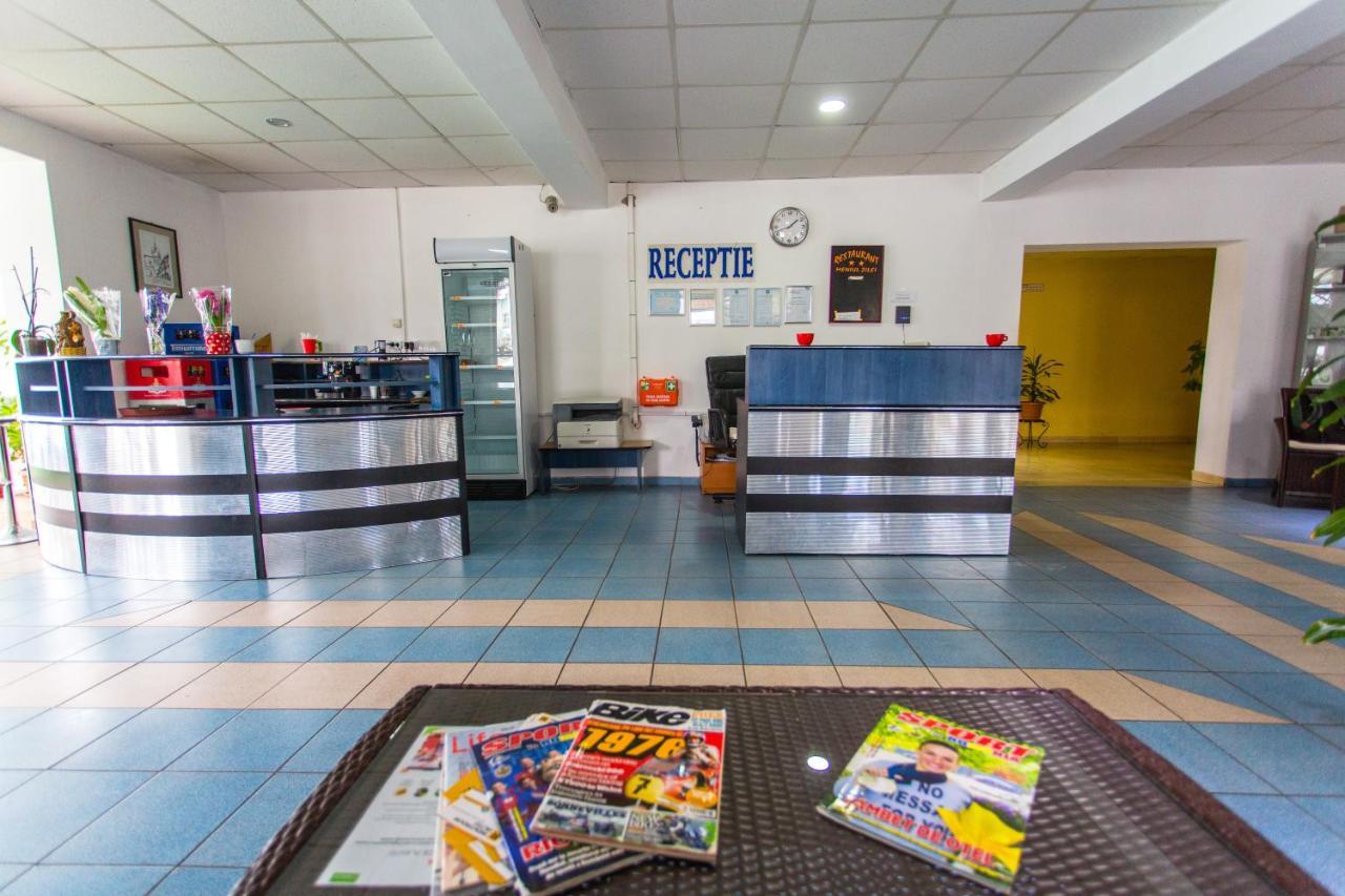 Hostel Horia Plopeni Zewnętrze zdjęcie