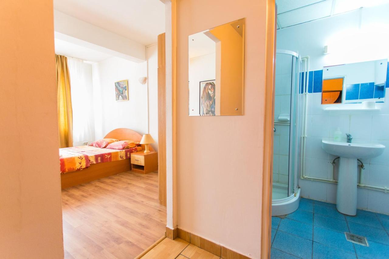 Hostel Horia Plopeni Zewnętrze zdjęcie
