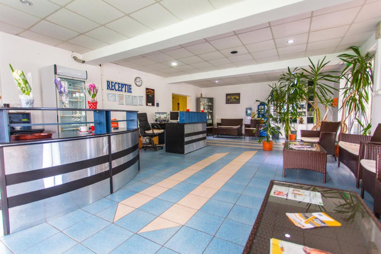 Hostel Horia Plopeni Zewnętrze zdjęcie