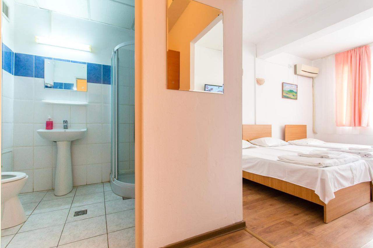 Hostel Horia Plopeni Zewnętrze zdjęcie