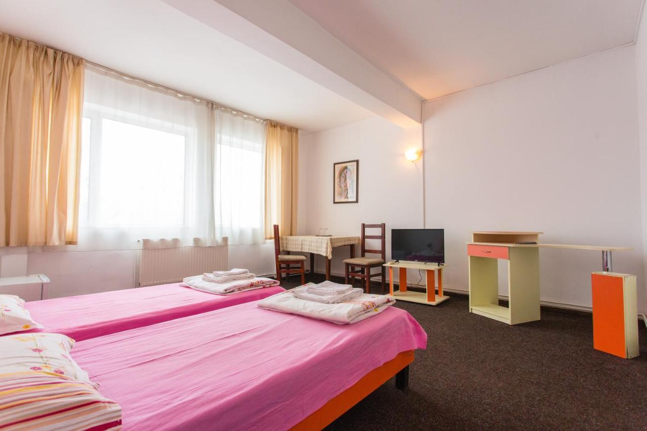 Hostel Horia Plopeni Zewnętrze zdjęcie